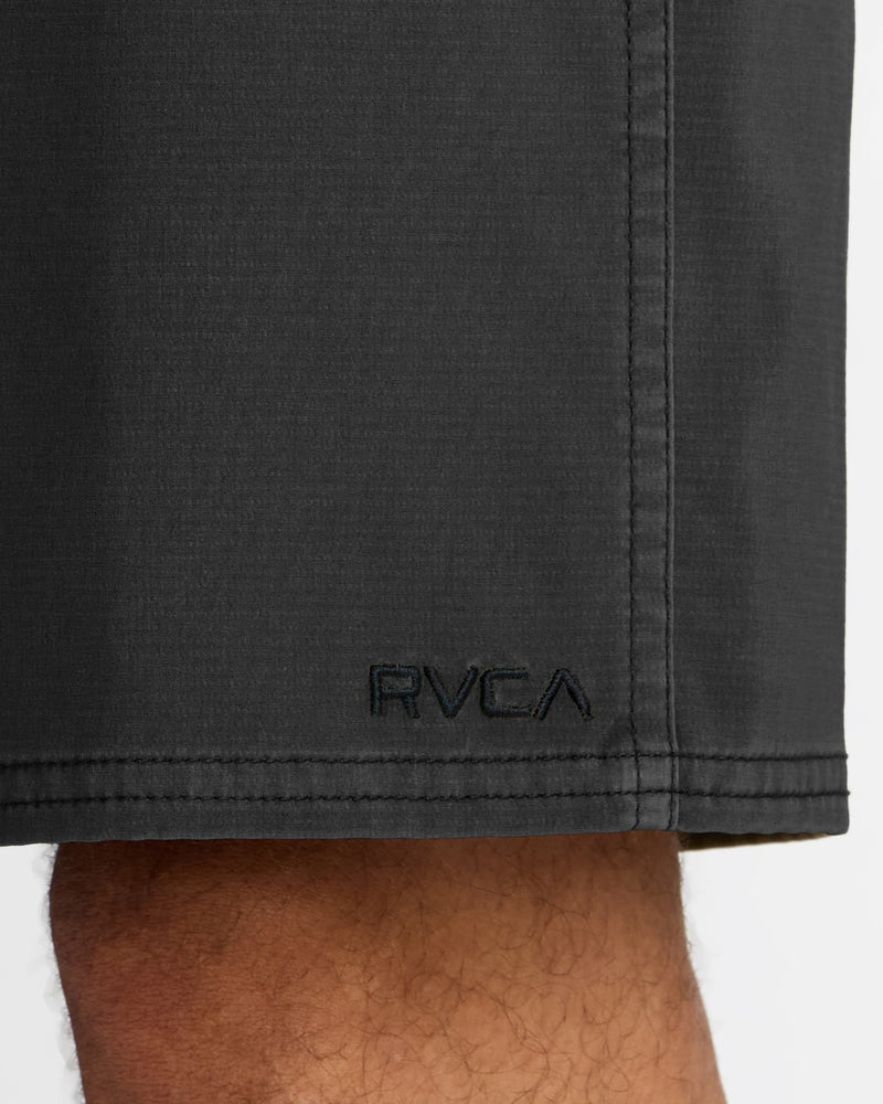 Load image into Gallery viewer, RVCA VA Pigment 19" Boardshort