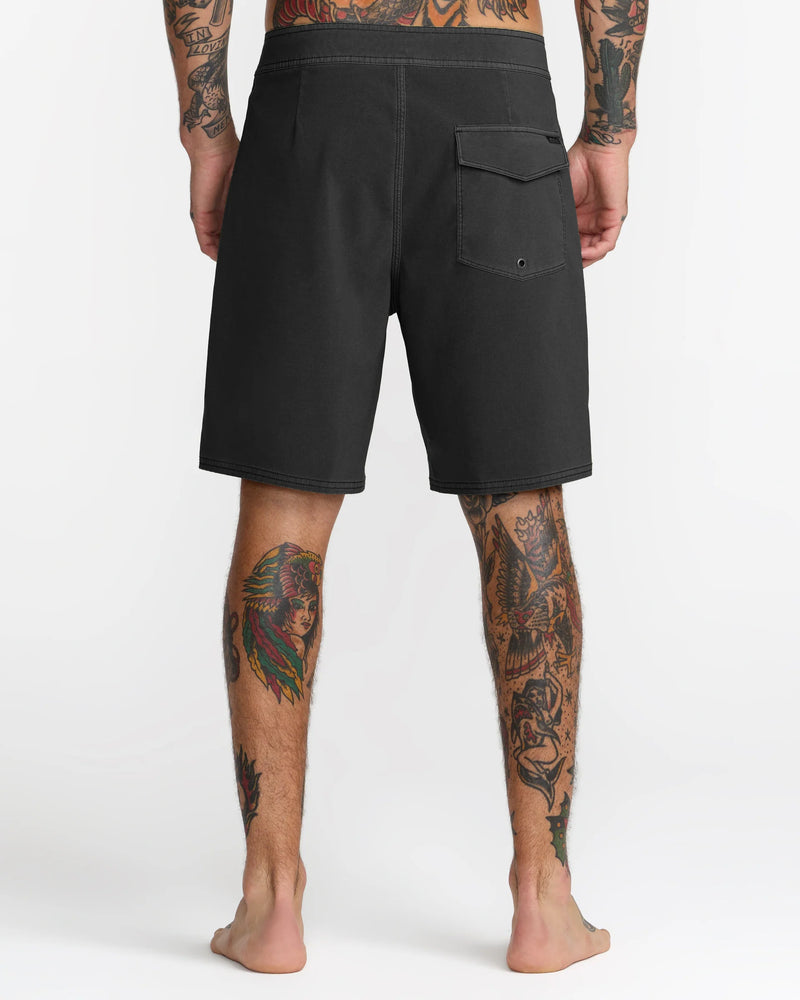 Load image into Gallery viewer, RVCA VA Pigment 19" Boardshort