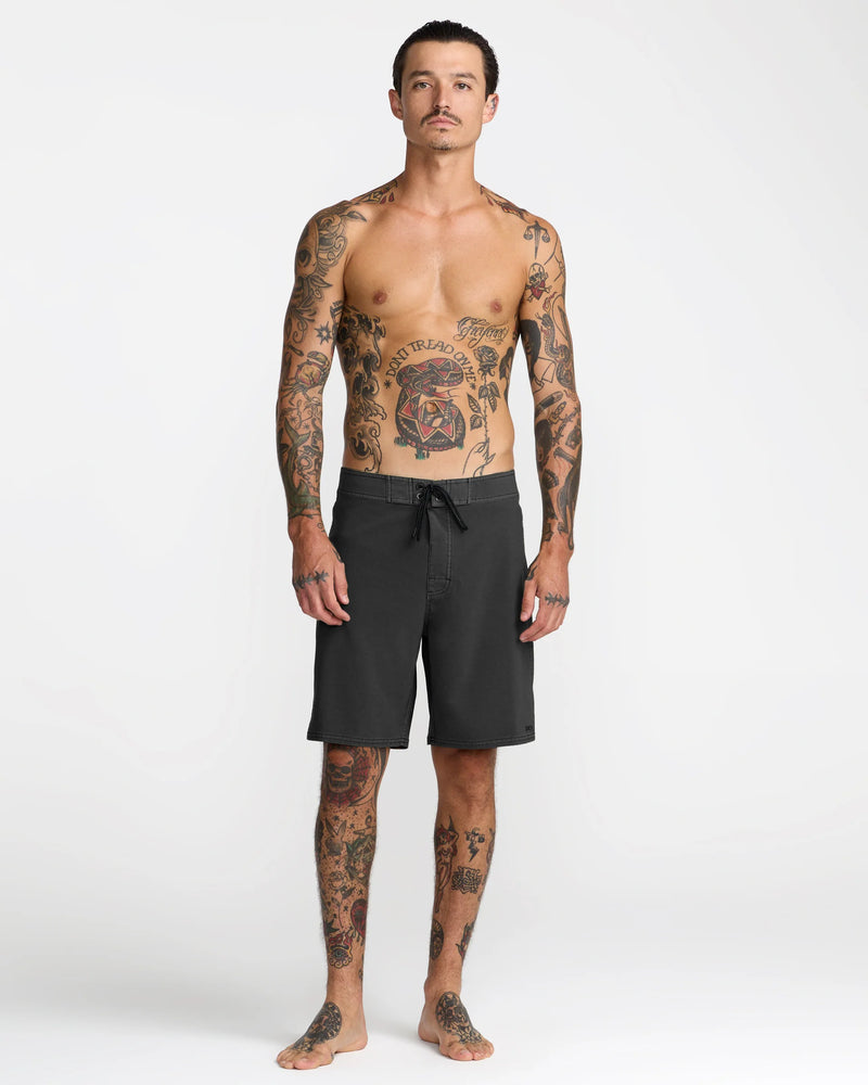 Load image into Gallery viewer, RVCA VA Pigment 19" Boardshort
