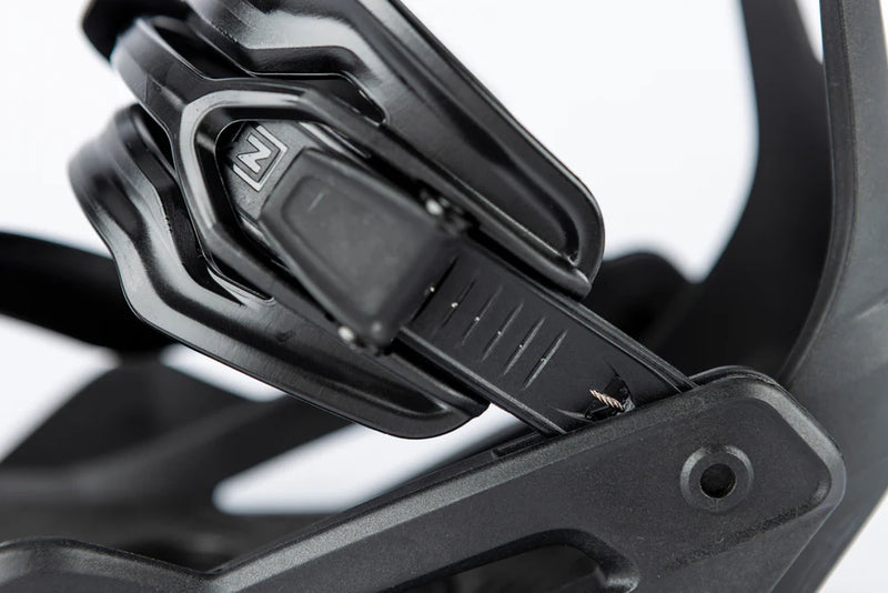 Load image into Gallery viewer, Nitro Charger Micro Yth Snowboard Bindings XS