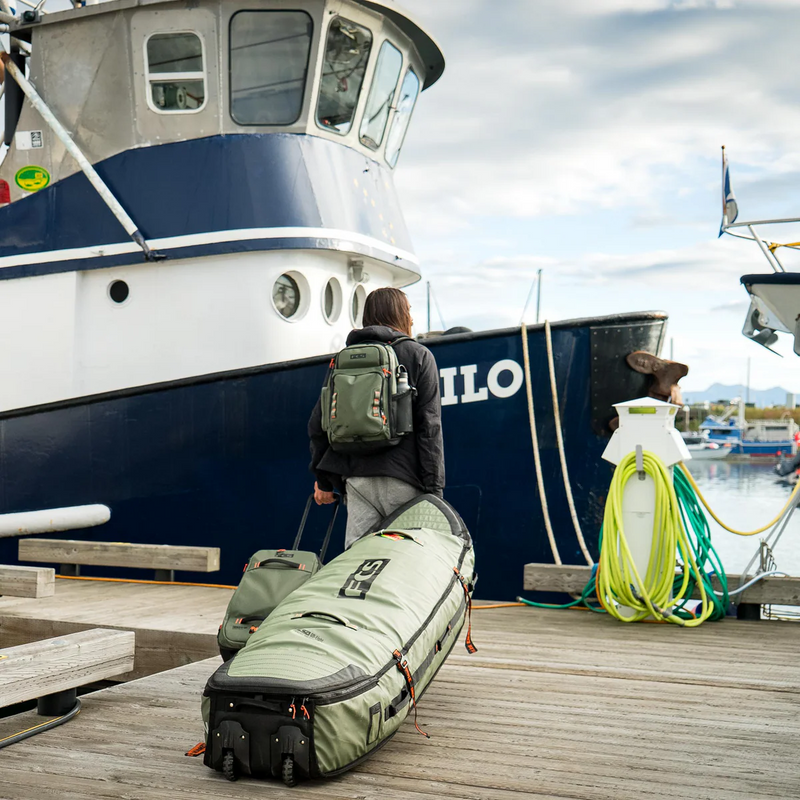 Load image into Gallery viewer, FCS Travel 3 Shortboard/Fish Wheelie Surfboard Bag