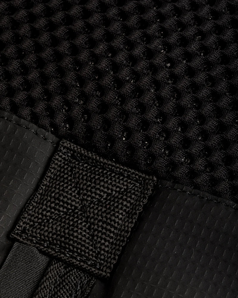 Load image into Gallery viewer, Creatures of Leisure Hardwear Mid Length Day Use Surfboard Bag