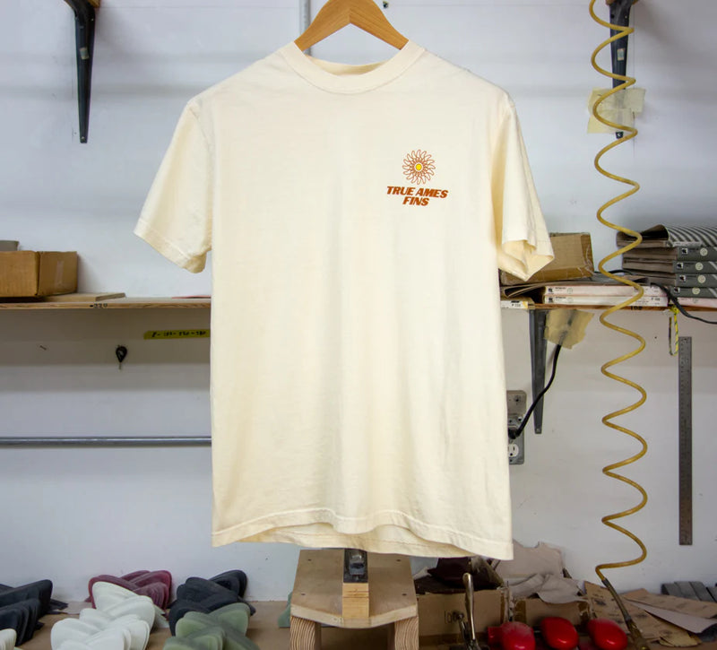 Load image into Gallery viewer, True Ames Spiralizer T-Shirt Ivory