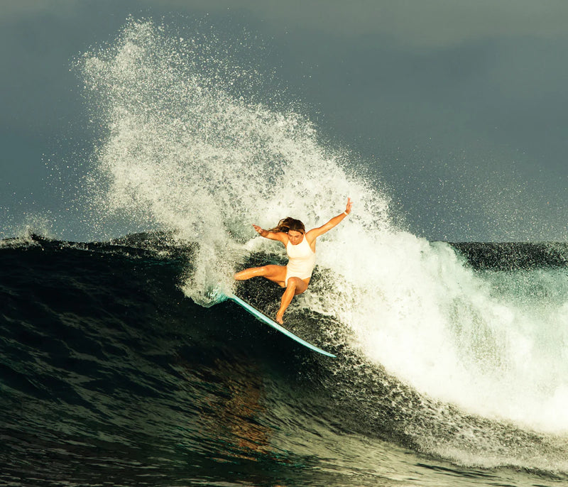 Load image into Gallery viewer, Futures Fins Coco Ho Fiberglass Twin + 1 Blue Fin Set