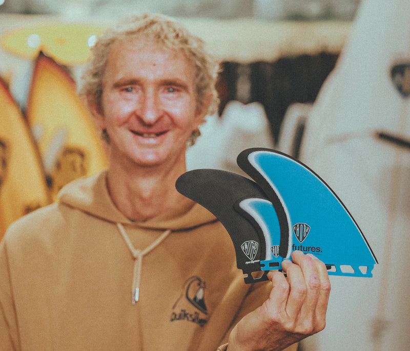 Load image into Gallery viewer, Futures Fins Mark Richards Twin + 1 FG Surf Fin Set