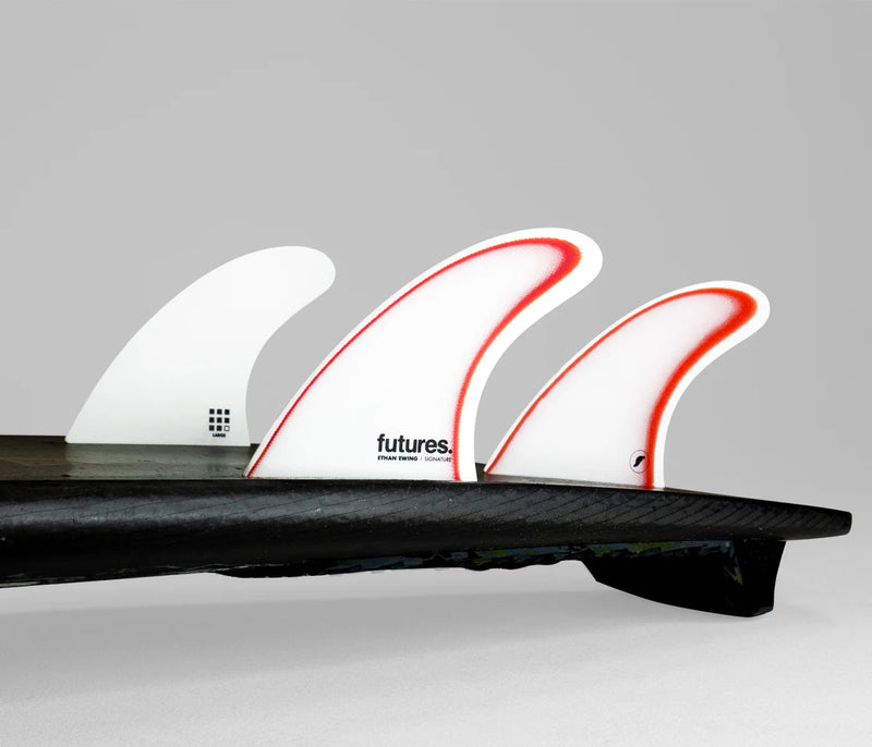 Load image into Gallery viewer, Futures Fins Ethan Ewing Fiberglass Large White/Red Tri Fin Set