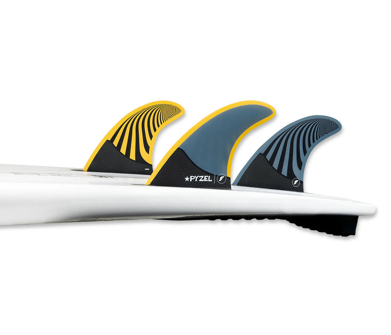 Load image into Gallery viewer, Futures Fins Pyzel Tri Fin HC Carbon Surf Fin Set Large