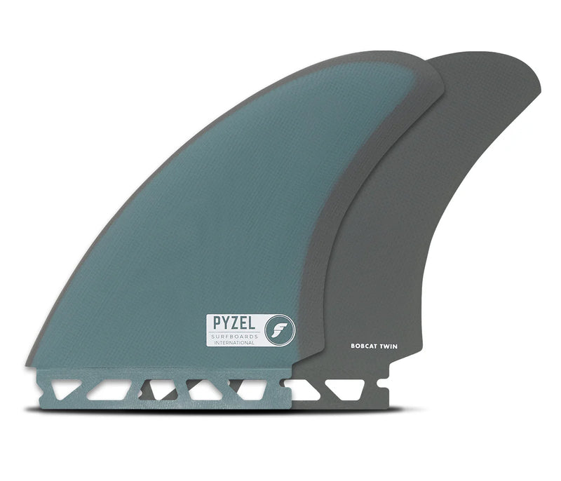 Load image into Gallery viewer, Futures Fins Pyzel Bobcat Fiberglass Twin Fin Set