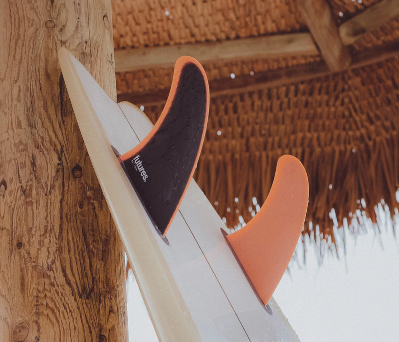Load image into Gallery viewer, Futures Fins T2 Fiberglass Twin Fin Set