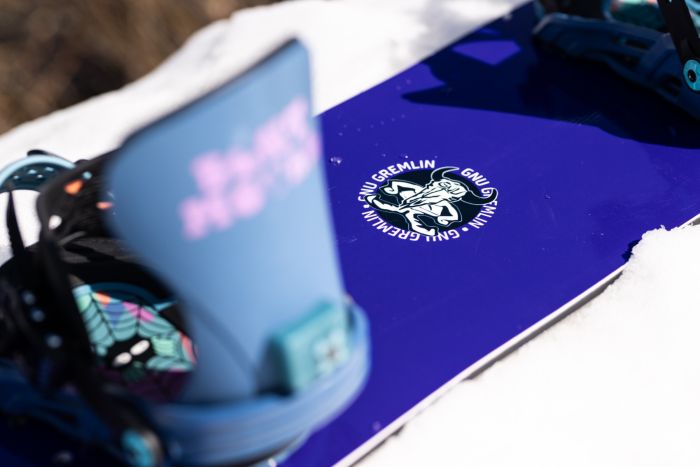 Load image into Gallery viewer, Gnu Gremlin Snowboard 2025