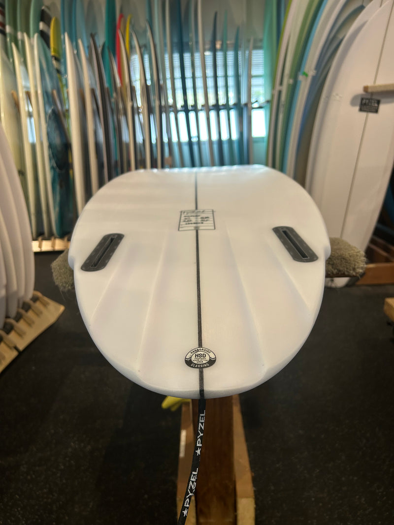 Load image into Gallery viewer, Pyzel Wildcat 5'10" (w/ Airbrush)