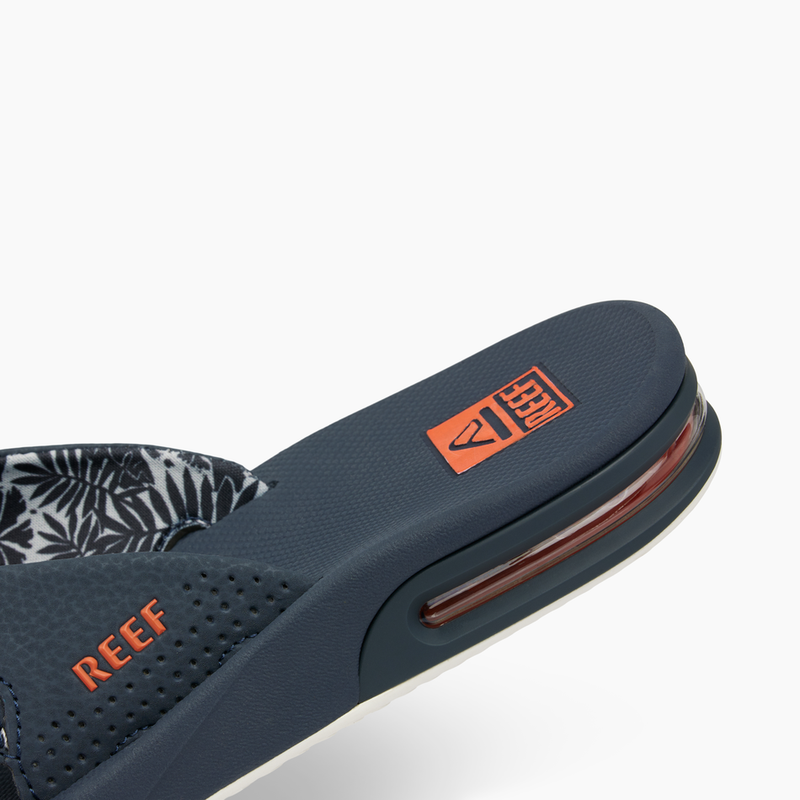 Load image into Gallery viewer, Reef Fanning Sandal