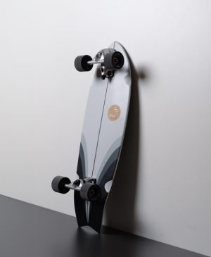Load image into Gallery viewer, Slide Fish Tech-Tonic 32" Surf Skate