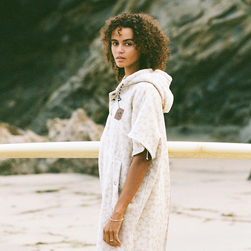 Load image into Gallery viewer, Slowtide Ginny Extra-Warm Poncho
