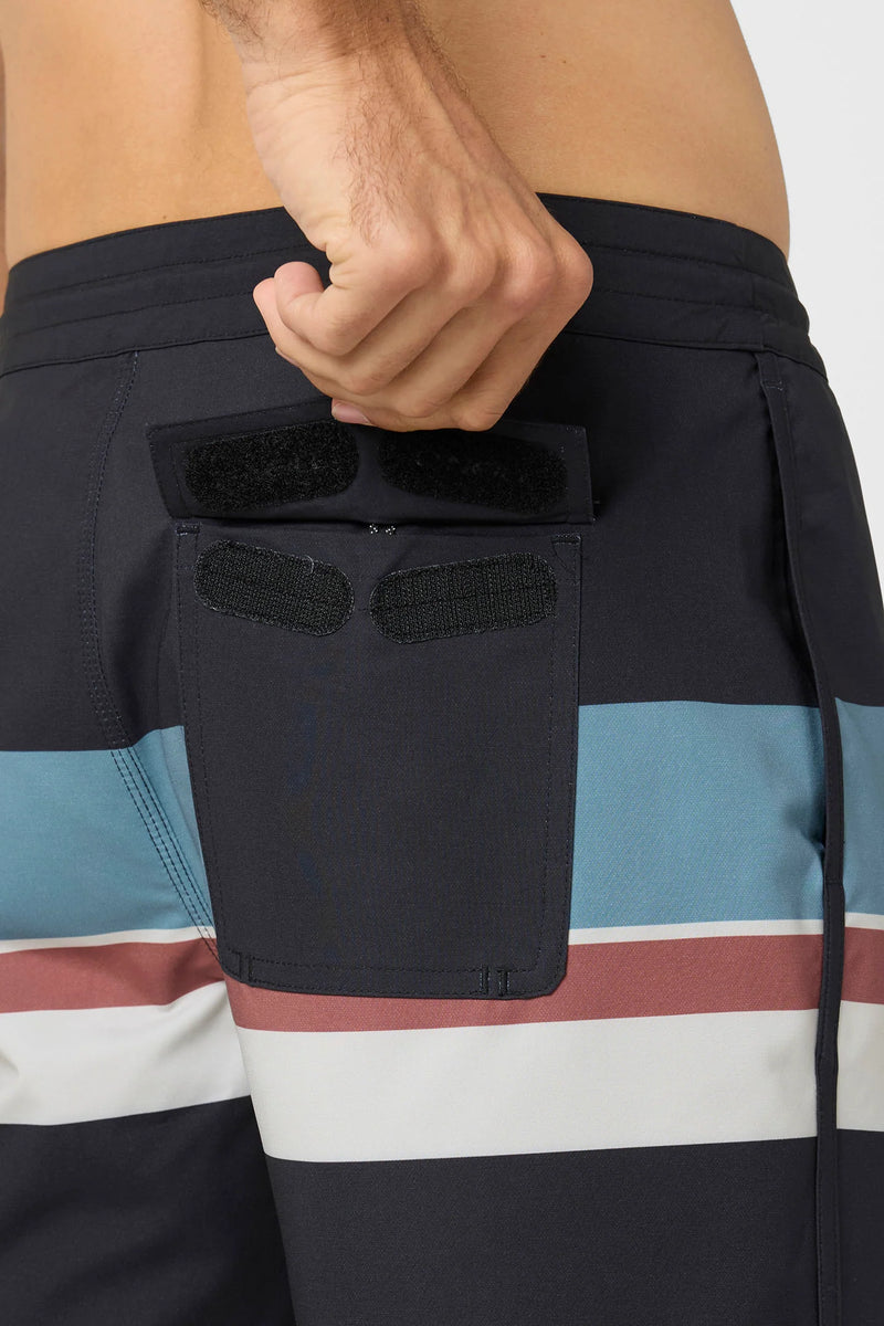 Load image into Gallery viewer, O'Neill Cruzer Stripe Scallop 18" Boardshorts
