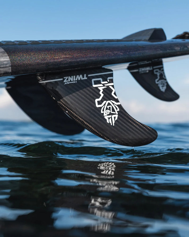 Load image into Gallery viewer, Starboard TallTwin 9'0 x 25.5" Carbon Reflex Surf SUP