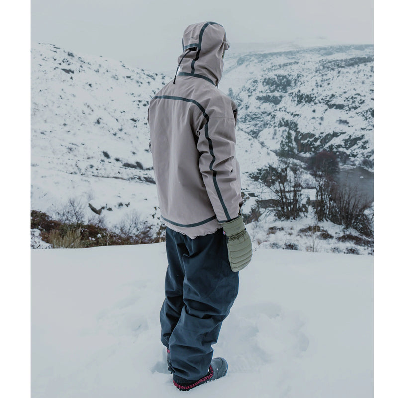 Load image into Gallery viewer, Howl Taped Jacket Snowboard Jacket