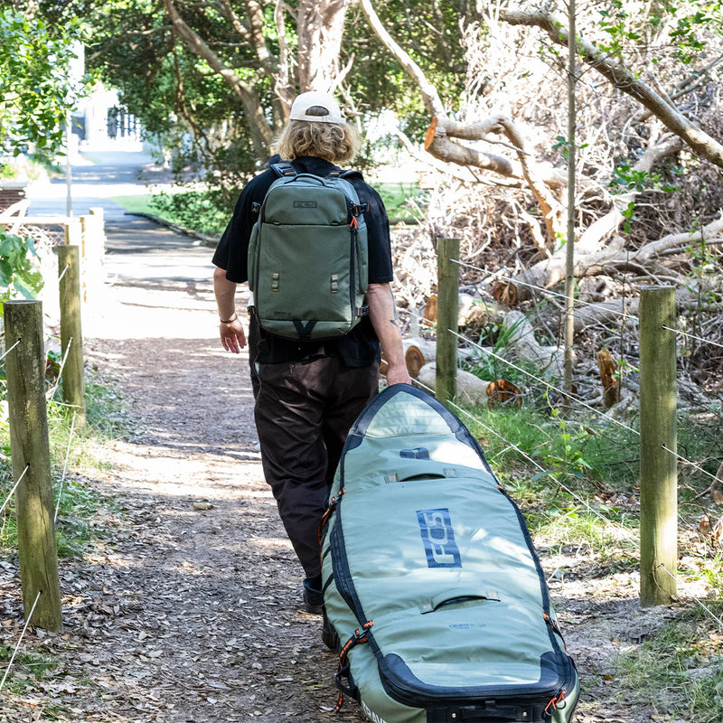 Load image into Gallery viewer, FCS Travel 3 Shortboard/Fish Wheelie Surfboard Bag
