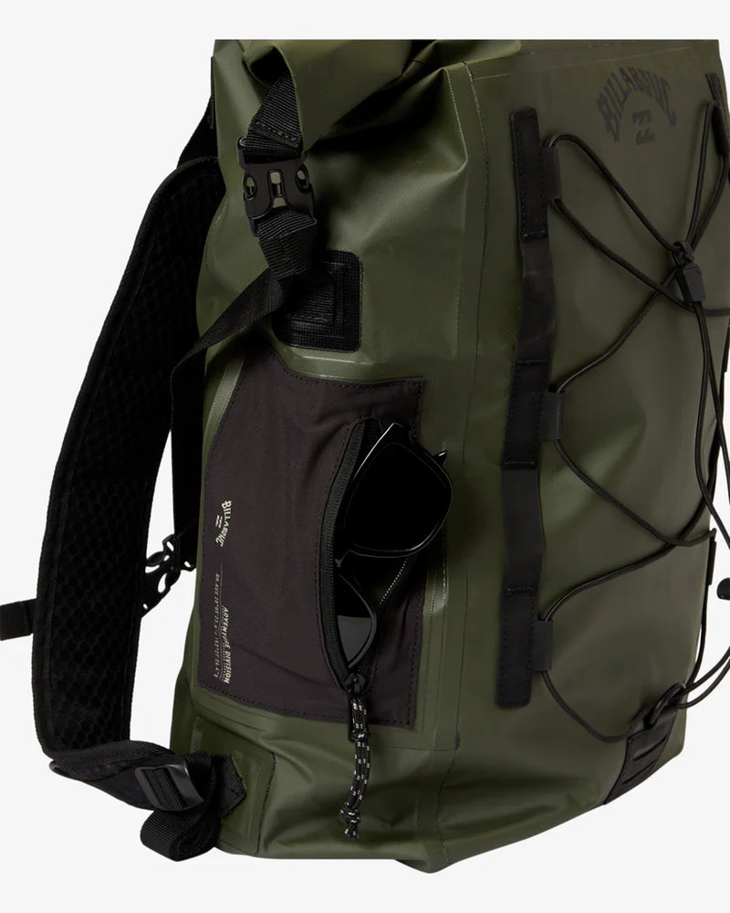 Load image into Gallery viewer, Billabong Surftrek Storm Military Wetsuit Backpack