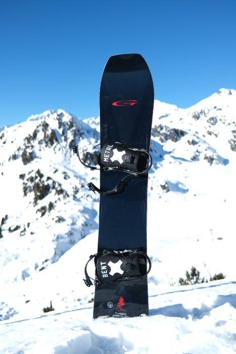 Load image into Gallery viewer, Gnu Turbo Gremlin B-Grade Snowboard 2026