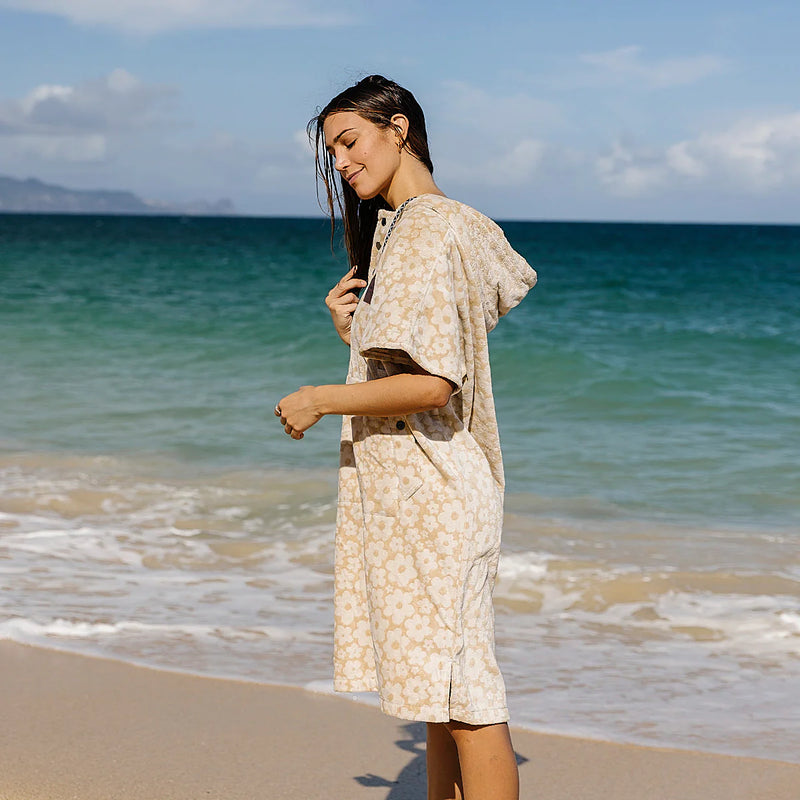 Load image into Gallery viewer, Slowtide Ginny Extra-Warm Poncho