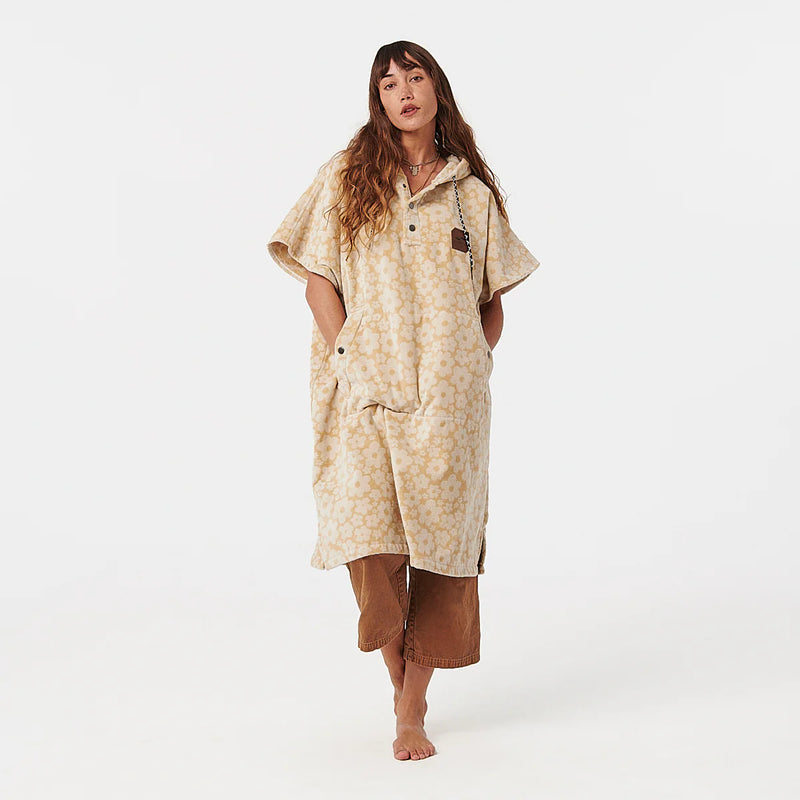 Load image into Gallery viewer, Slowtide Ginny Extra-Warm Poncho