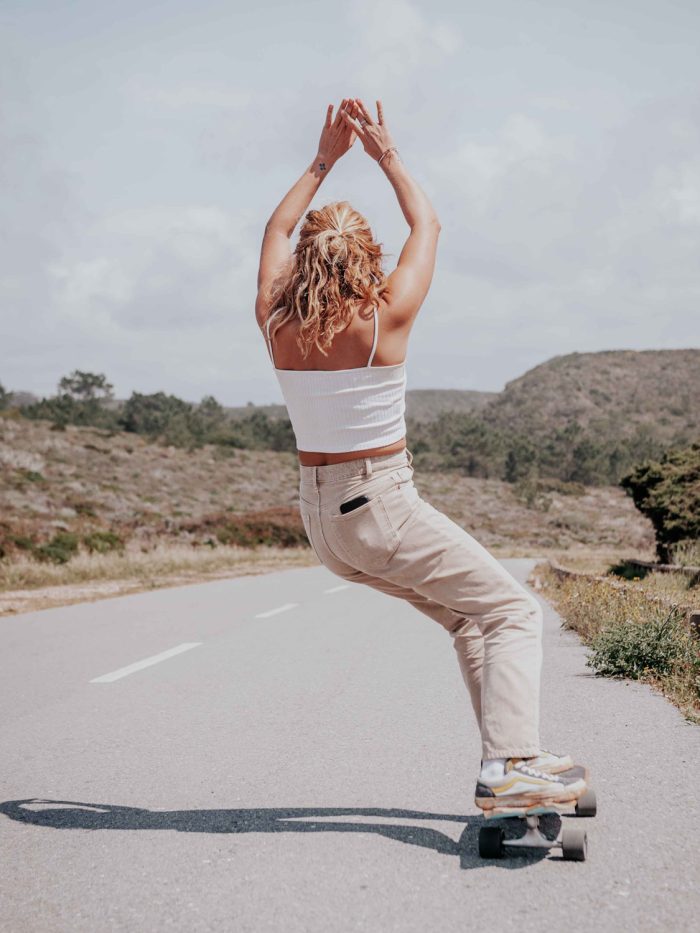 Load image into Gallery viewer, Slide Swallow Noserider 31" Surf Skateboard Complete