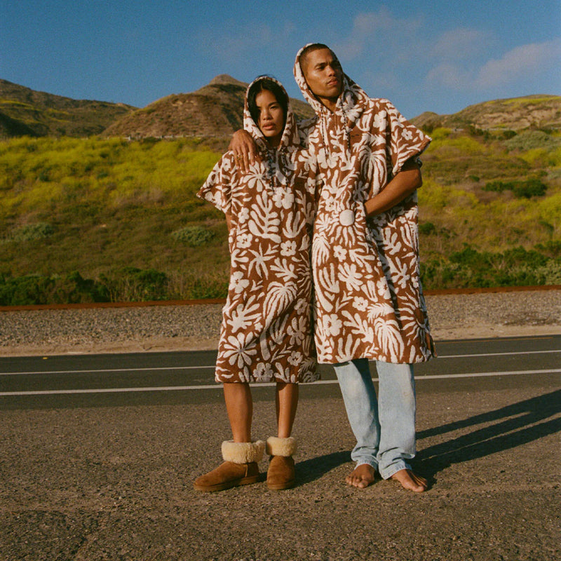 Load image into Gallery viewer, Slowtide Sunny Extra-Warm Poncho
