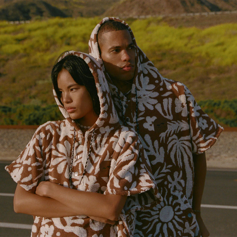 Load image into Gallery viewer, Slowtide Sunny Extra-Warm Poncho