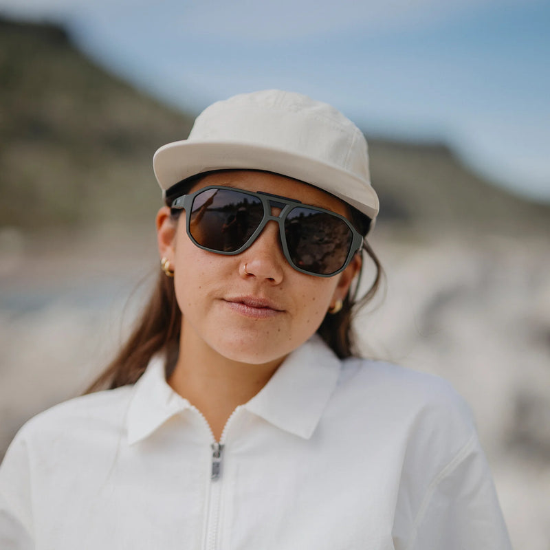 Load image into Gallery viewer, Smith Truss Sunglasses