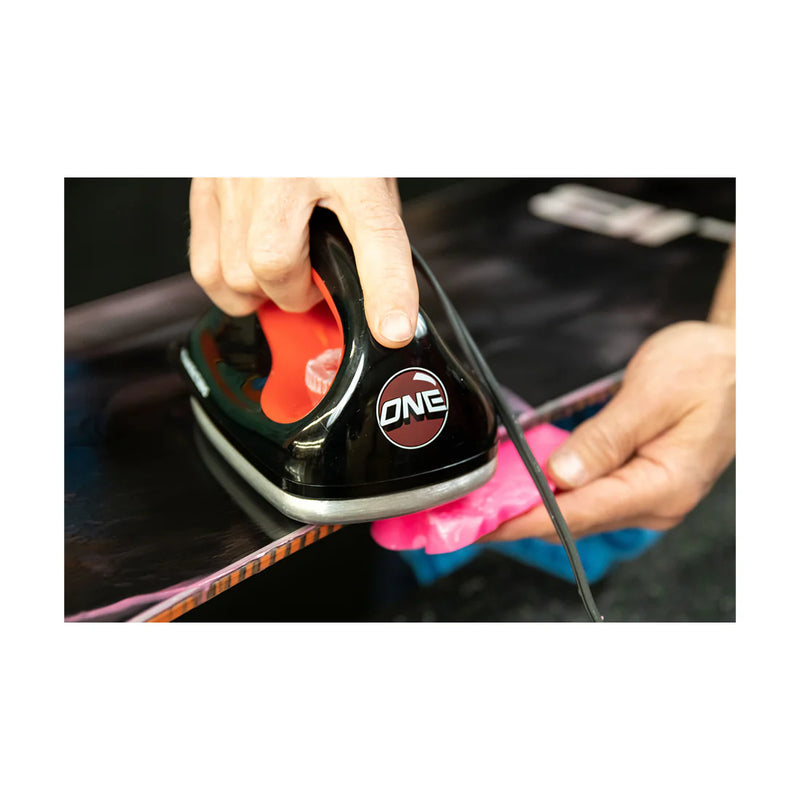 Load image into Gallery viewer, Oneball Iron w/ 65g Bar Wax