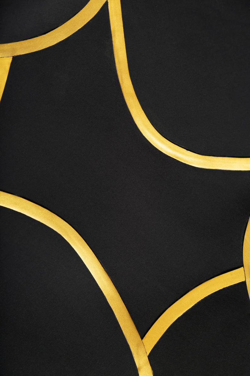 Load image into Gallery viewer, XIIIG OO 4/3 Hooded Full Wetsuit
