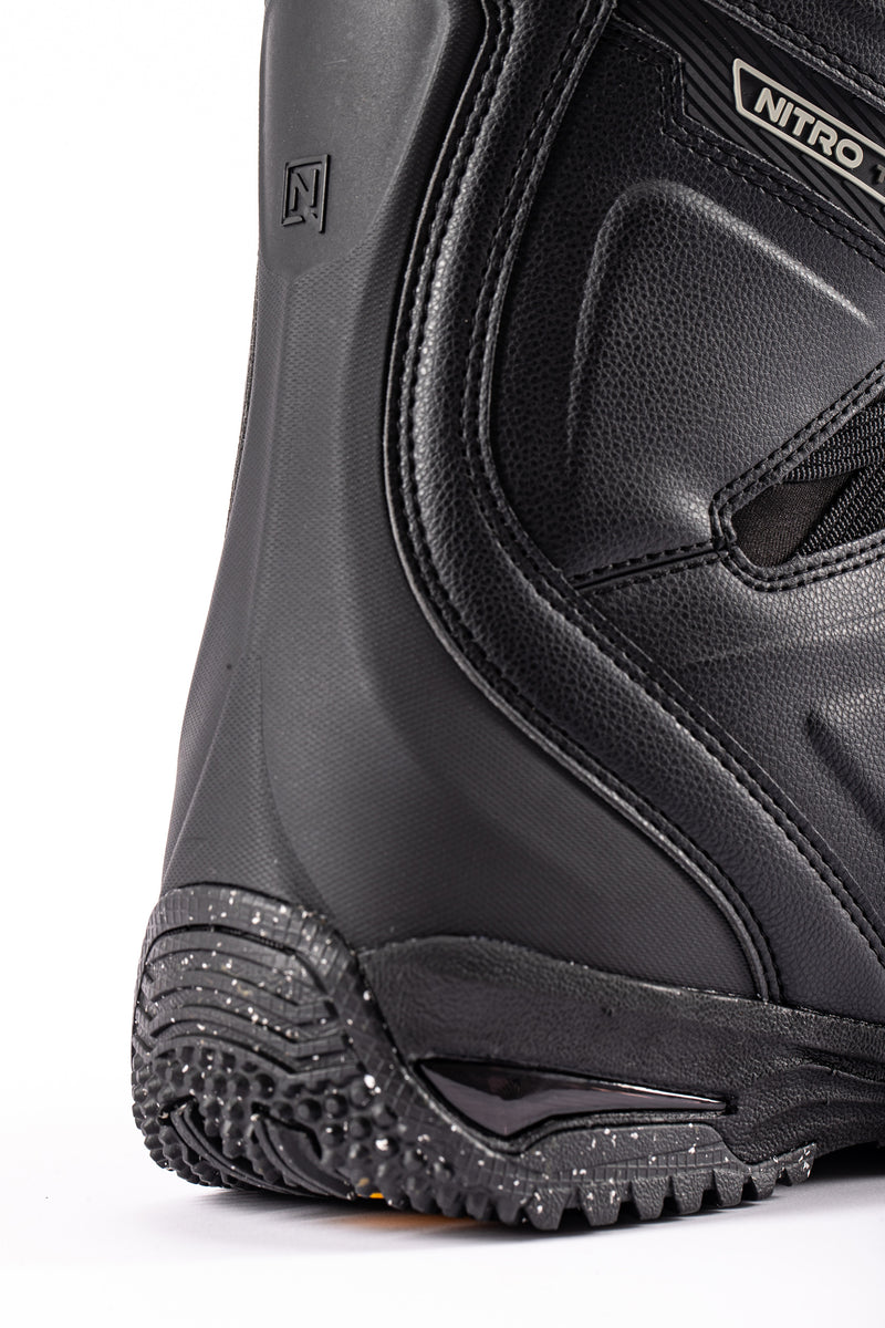 Load image into Gallery viewer, Nitro Team TLS Snowboard Boot 2027
