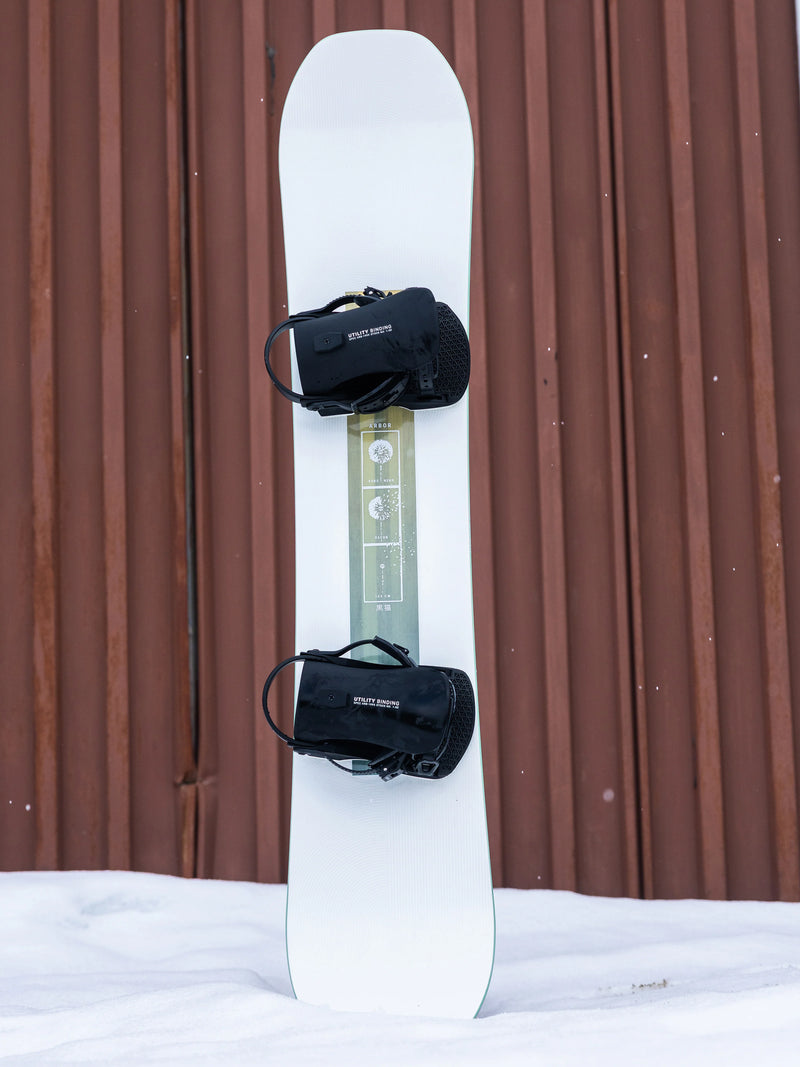 Load image into Gallery viewer, Arbor Kuro Neko Decon Snowboard 2027
