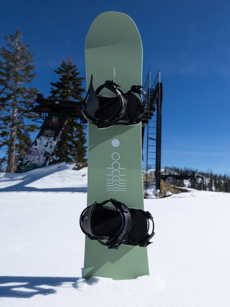 Load image into Gallery viewer, Arbor Mantra Decon Women's Snowboard 2027
