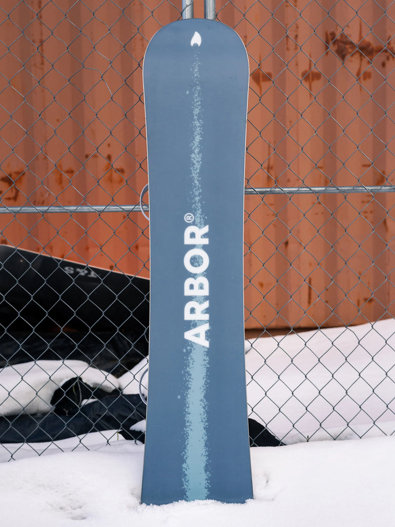 Load image into Gallery viewer, Arbor Metal Machine Decon Snowboard 2027
