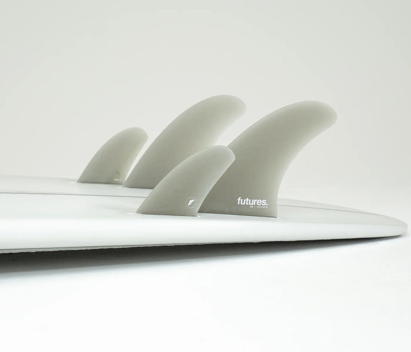Load image into Gallery viewer, Futures Fins T2 Twinzer Fiberglass Fin Set (9 Deg)
