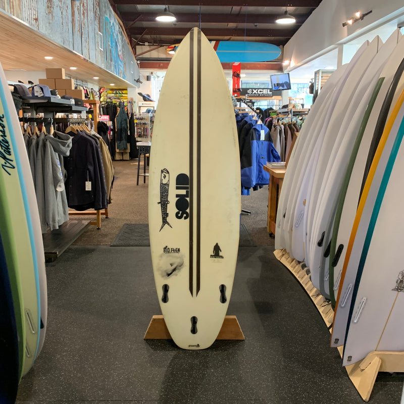 Load image into Gallery viewer, Solid Surf Sasquash 5&#39;11 USED
