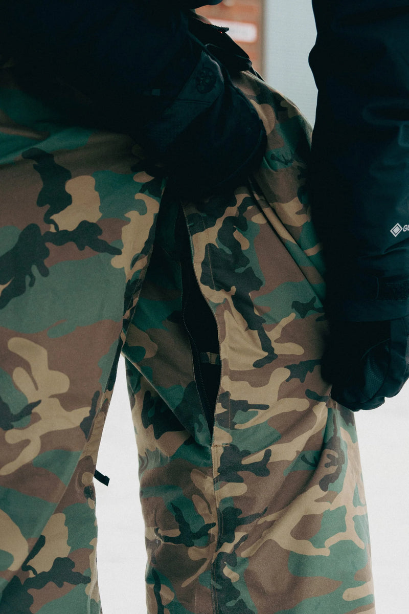 Load image into Gallery viewer, 686 Essox Cargo Pant
