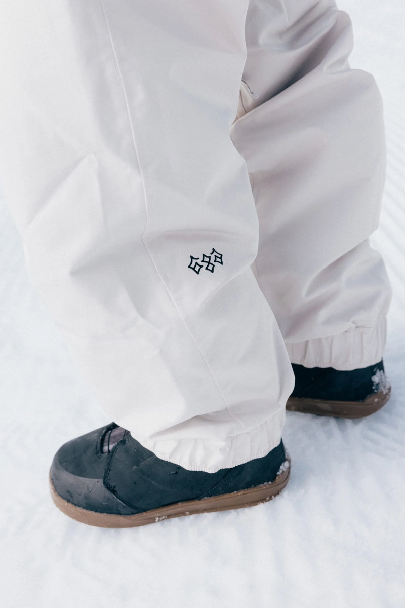 Load image into Gallery viewer, 686 Women's Outline Shell Pant
