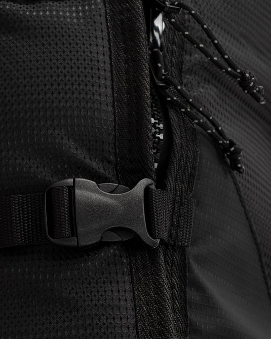 Creatures of Leisure Shortboard Triple DT2.0 7'6 Surfboard Travel Bag