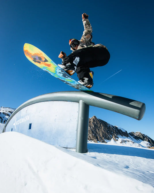 ThirtyTwo Atmosphere Snowboard 2027