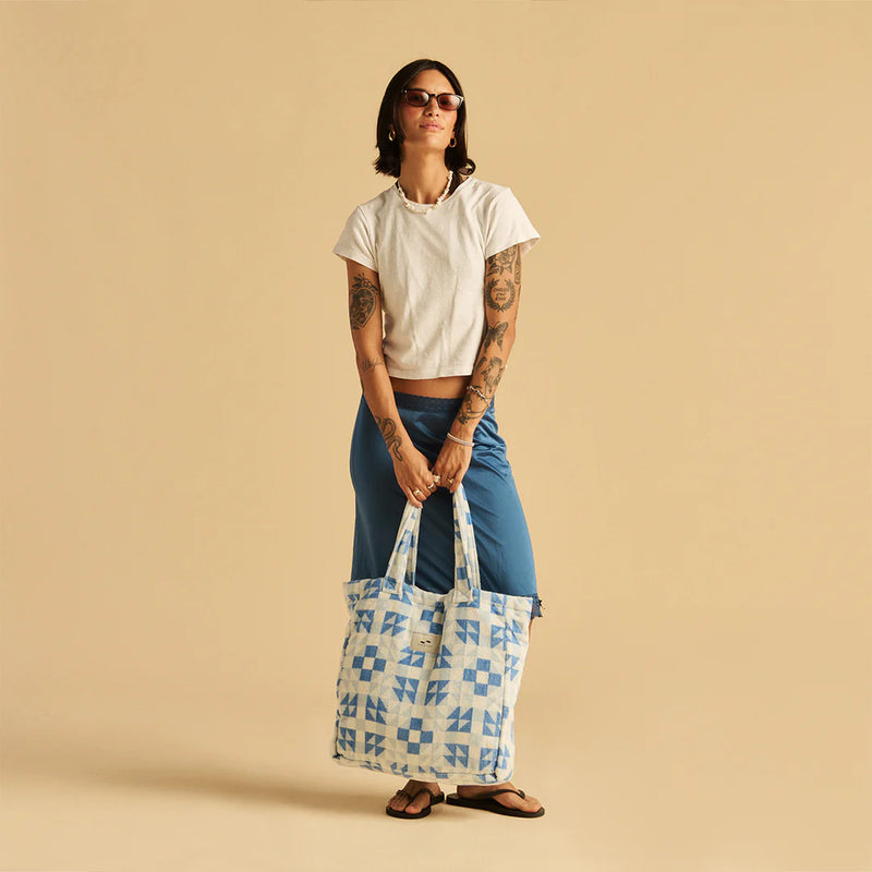 Load image into Gallery viewer, Slowtide The Dream Terry Tote Bag Lagoon
