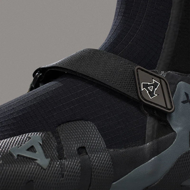 Load image into Gallery viewer, Xcel Drylock 5mm Split Toe Wetsuit Boots
