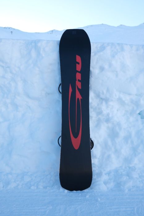 Load image into Gallery viewer, Gnu Turbo Gremlin B-Grade Snowboard 2026
