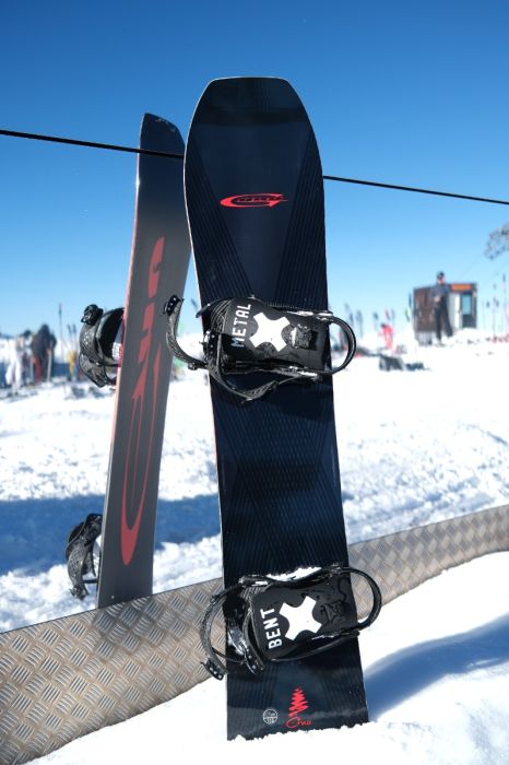 Load image into Gallery viewer, Gnu Turbo Gremlin B-Grade Snowboard 2026
