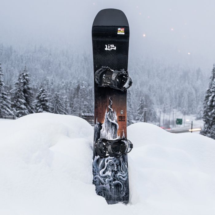 Load image into Gallery viewer, Lib Tech Skunk Ape Camber B-Grade Snowboard 2026
