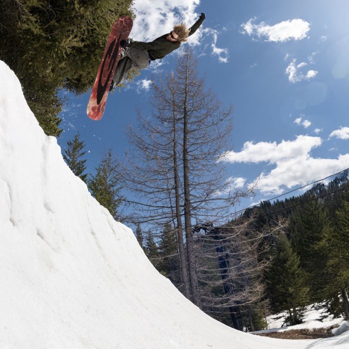 Load image into Gallery viewer, Gnu Wagyu B-Grade Snowboard 2026
