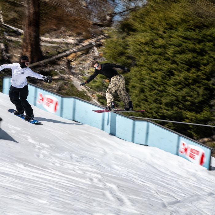 Load image into Gallery viewer, Gnu Wagyu B-Grade Snowboard 2026
