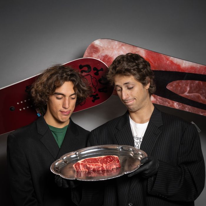 Load image into Gallery viewer, Gnu Wagyu B-Grade Snowboard 2026
